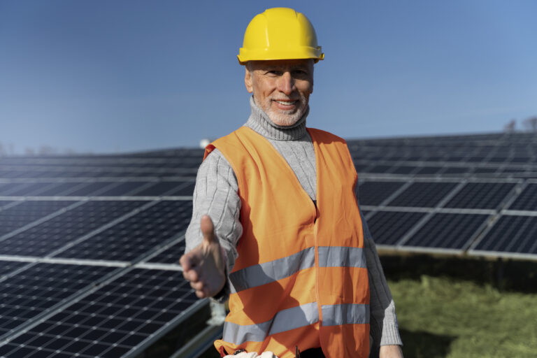 Energia limpa, futuro brilhante: conheça a MCI Solar